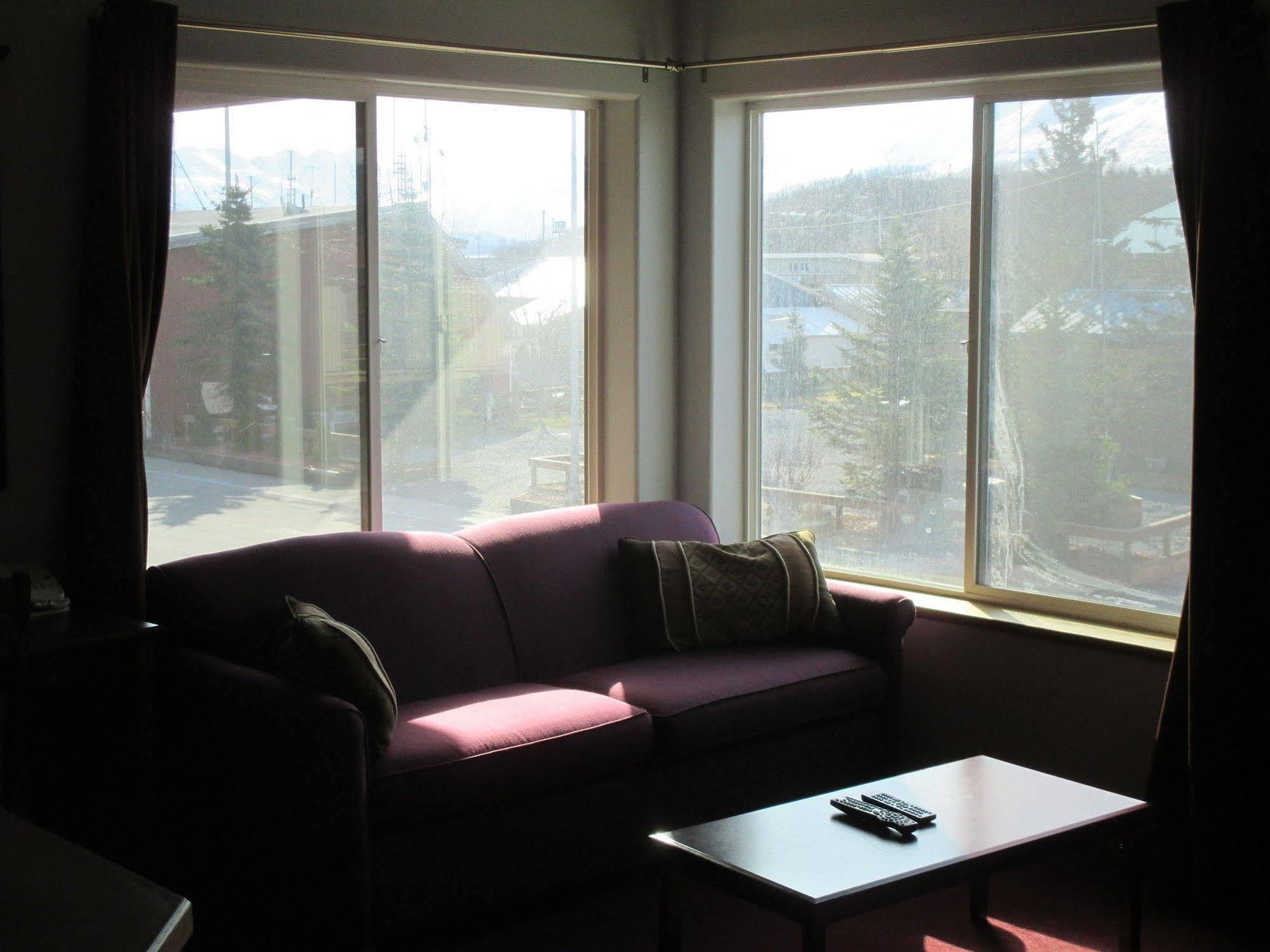 Totem Hotel And Suites Valdez Dış mekan fotoğraf