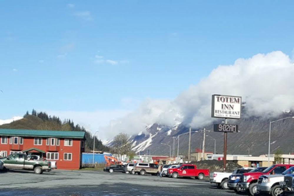 Totem Hotel And Suites Valdez Dış mekan fotoğraf