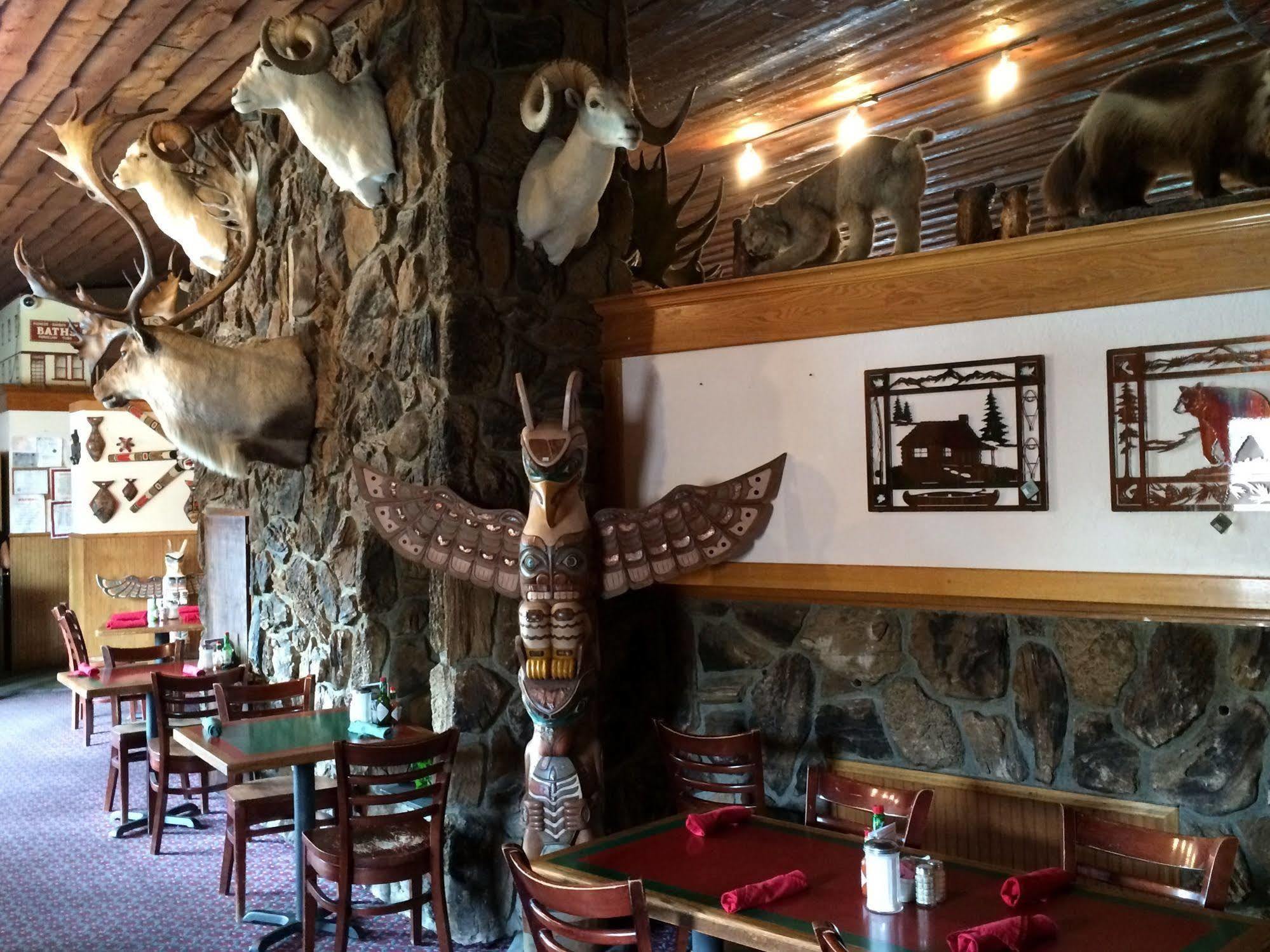 Totem Hotel And Suites Valdez Dış mekan fotoğraf